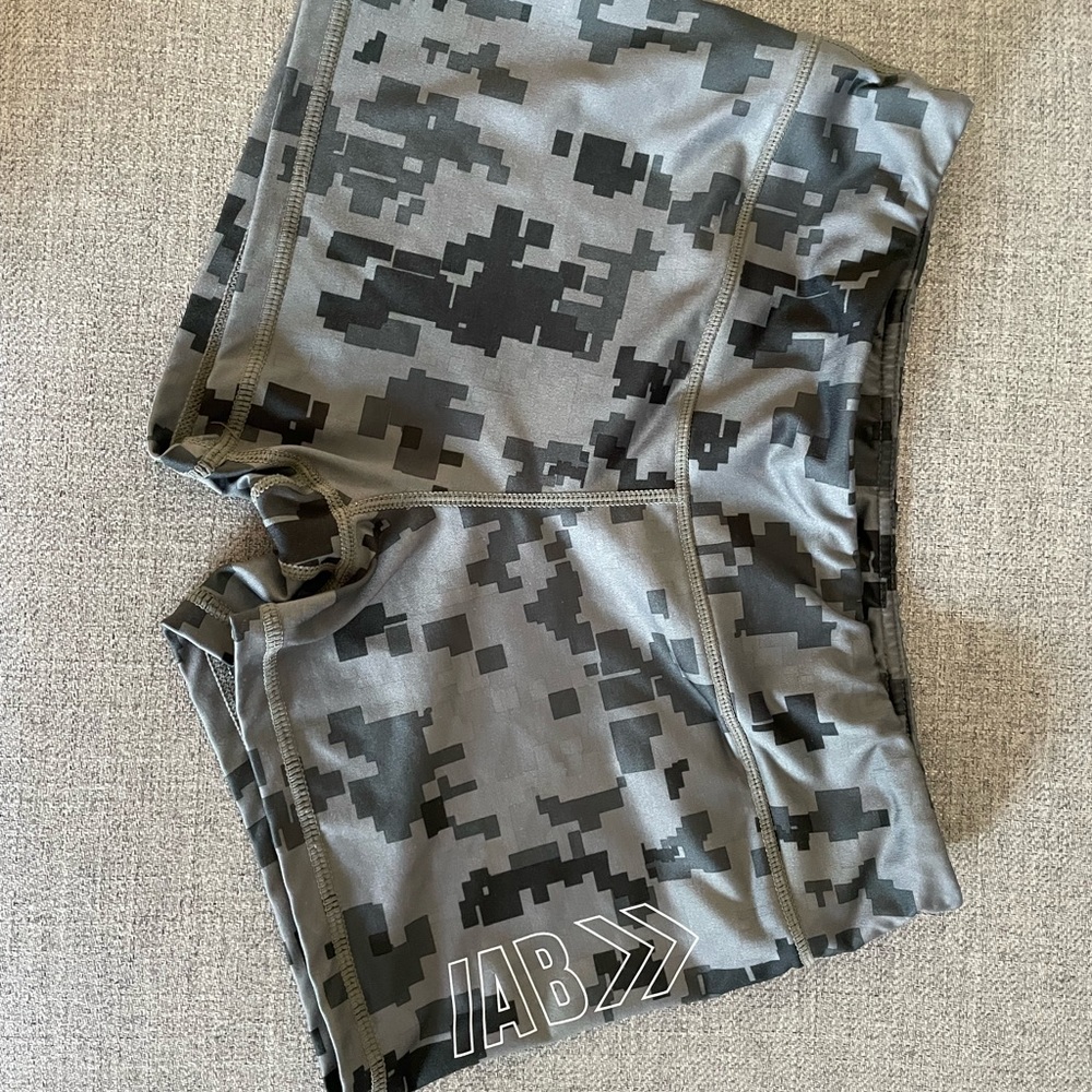 IAB MFG workout shorts size 8
